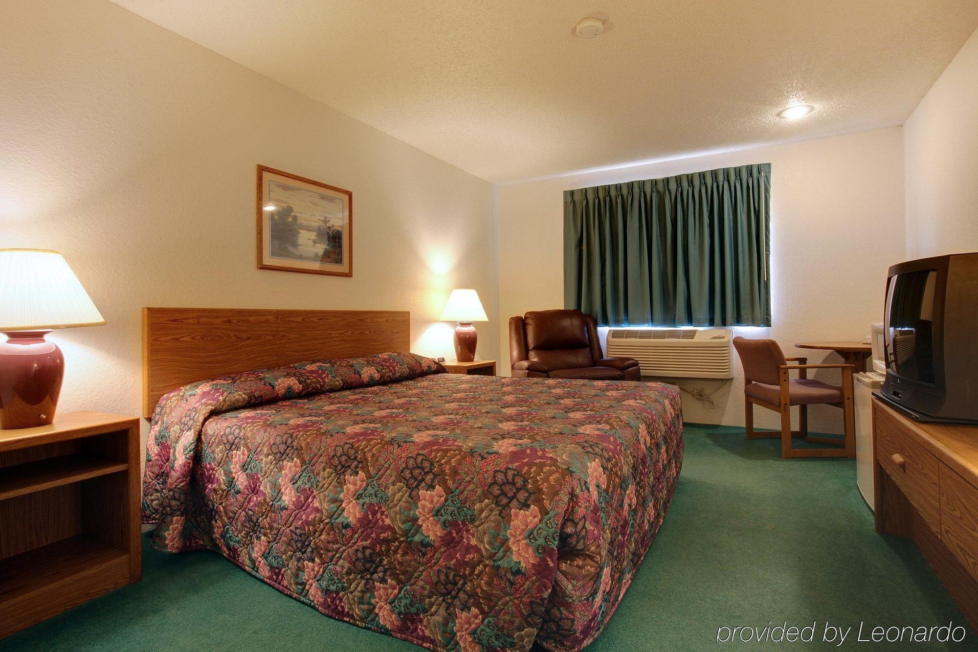 Americas Best Value Inn & Suites Cassville Roaring River Værelse billede
