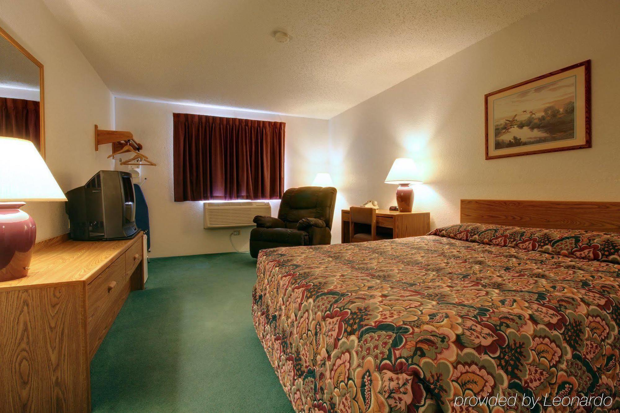 Americas Best Value Inn & Suites Cassville Roaring River Værelse billede
