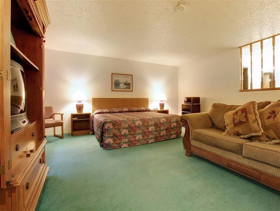Americas Best Value Inn & Suites Cassville Roaring River Eksteriør billede