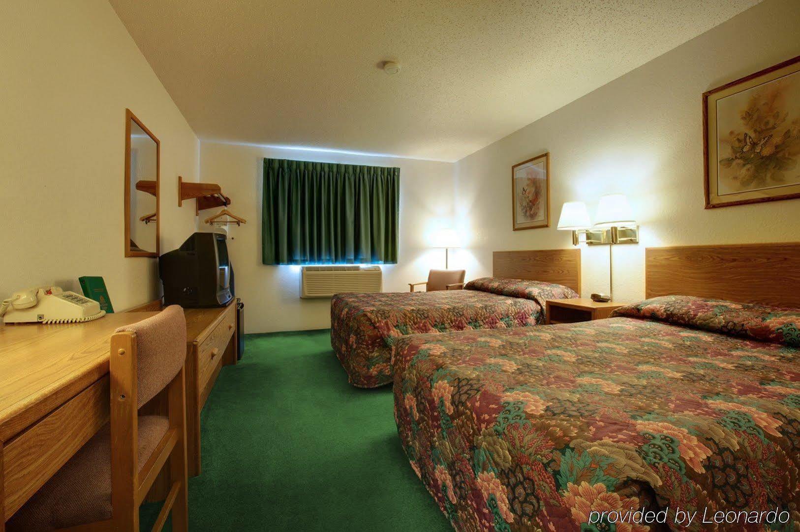 Americas Best Value Inn & Suites Cassville Roaring River Værelse billede